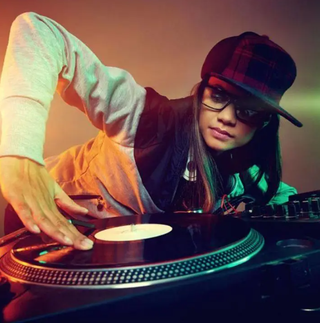 COME DJ