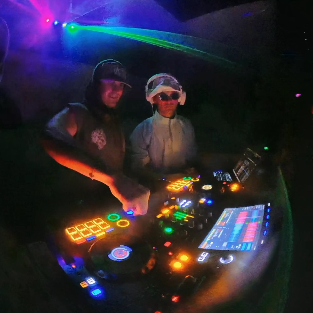 TGIGOOSE DJ