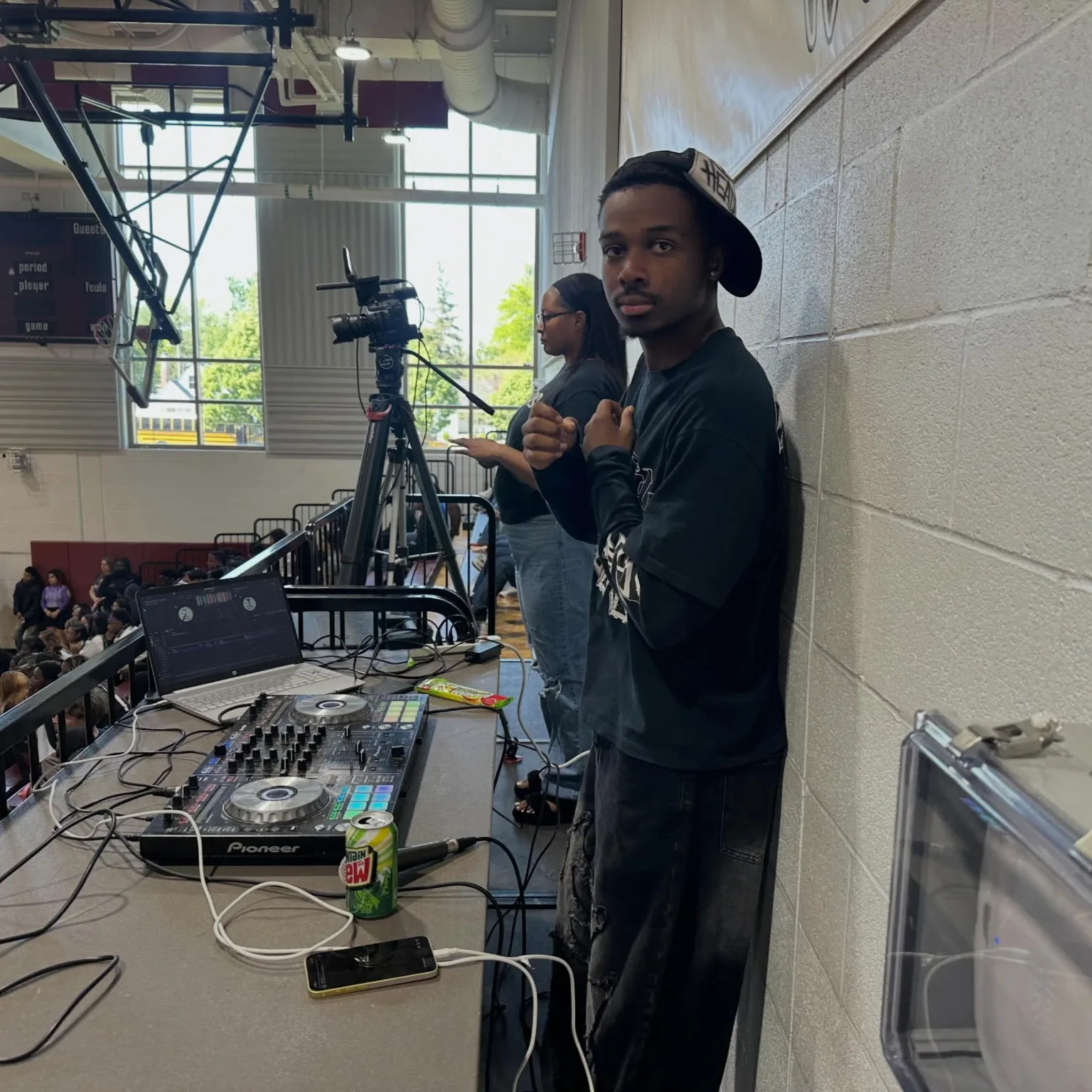 Dj headstart